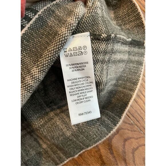 Cynthia Rowley green plaid cropped collared cardigan M - Picture 7 of 8